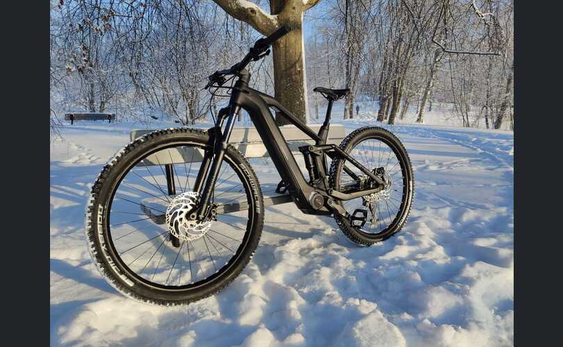 Cube täysjousitettu maastopyörä 29